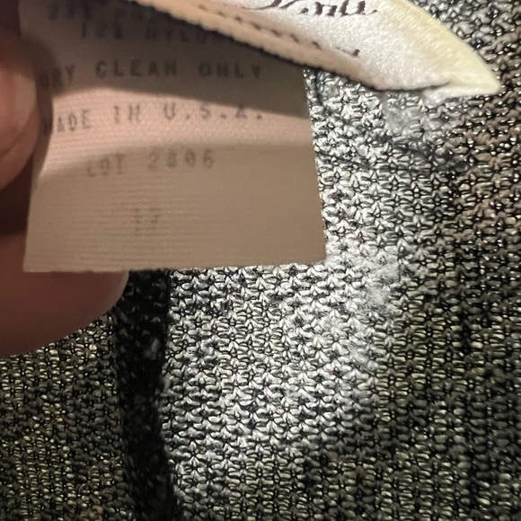 Black and White Houndstooth Blazer with Gold Details - Picture 4 of 5